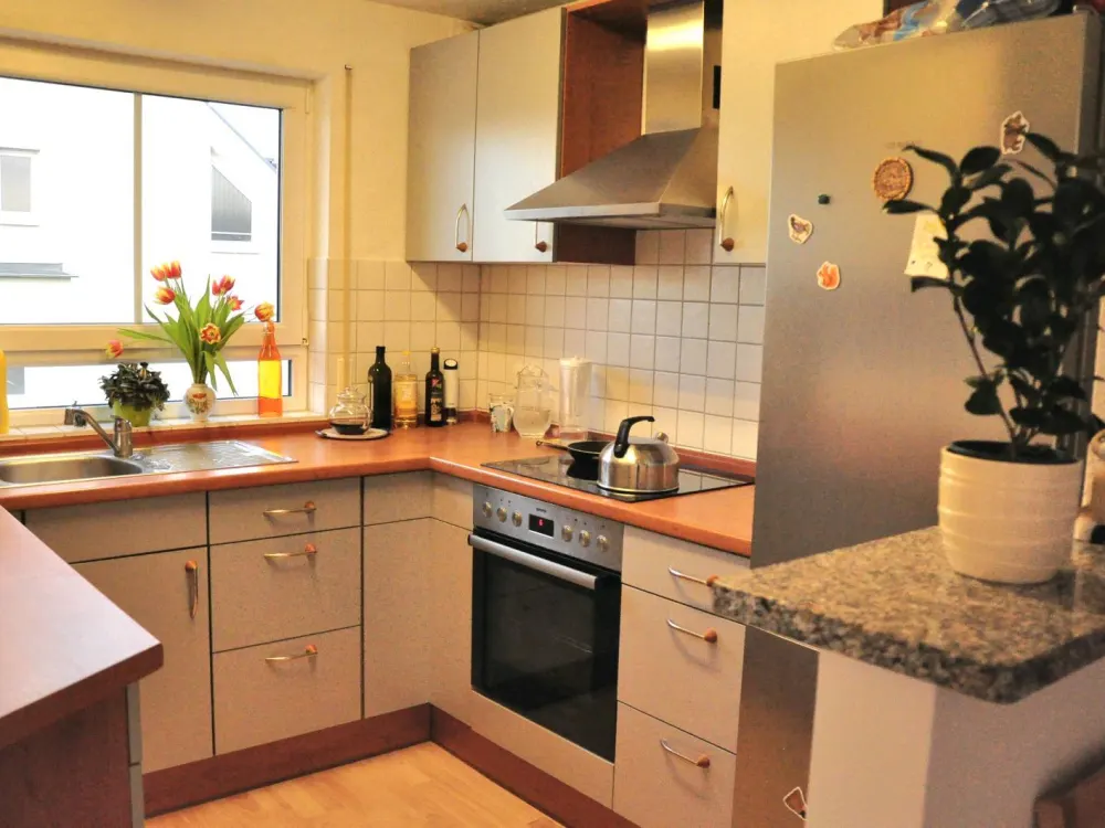 Charming 4-Room Apartment on the 2nd Floor with Attic in Ravensburg