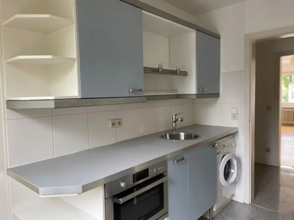 Bright 1-Room Apartment with Built-in Kitchen in Langenhorn
