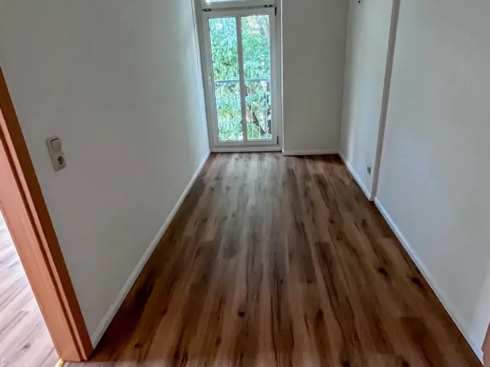 (KLEINE) 5-RAUM-WOHNUNG! - Hier ist Platz für die (kleine) Familie!