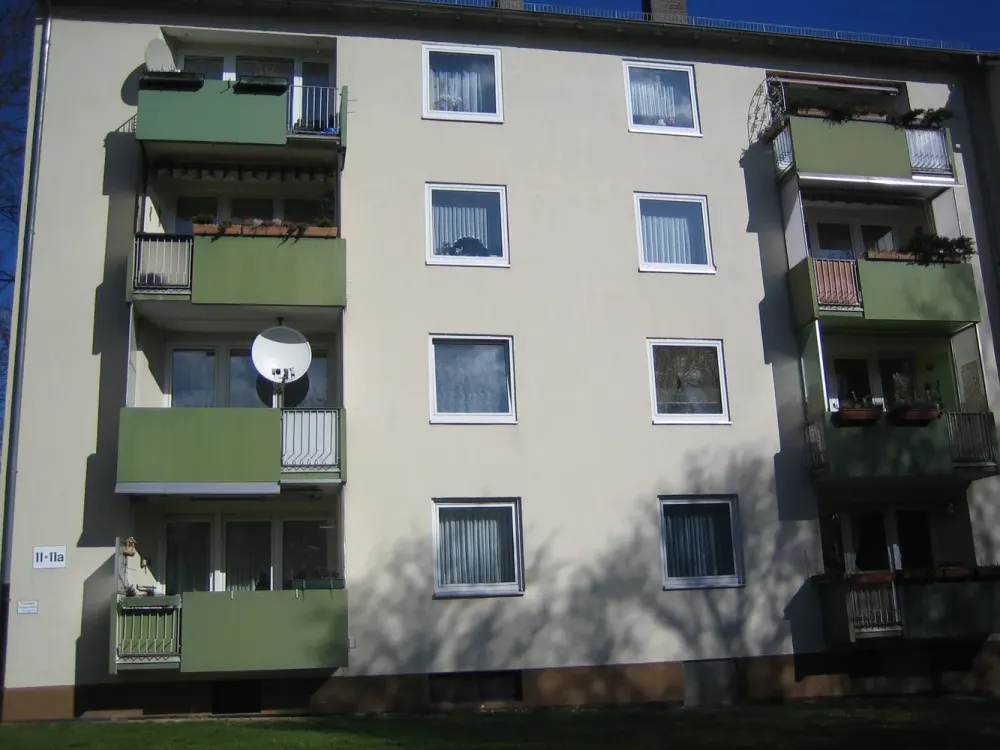 Modernisiert wohnen nahe Klinikum! 3 ZKB mit Balkon!